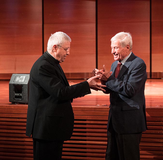 Lodi 80esimo Confcommercio MiLoMB il vescovo di Lodi monsignor Maurizio Malvestiti e Sangalli_SITO