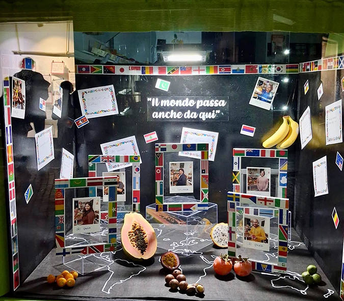 Mostra concorso vetrine Abbiategrasso AL FRUTTETO primo premio categoria alimentari_SITO Mostra concorso vetrine Abbiategrasso AL FRUTTETO primo premio categoria alimentari_SITO