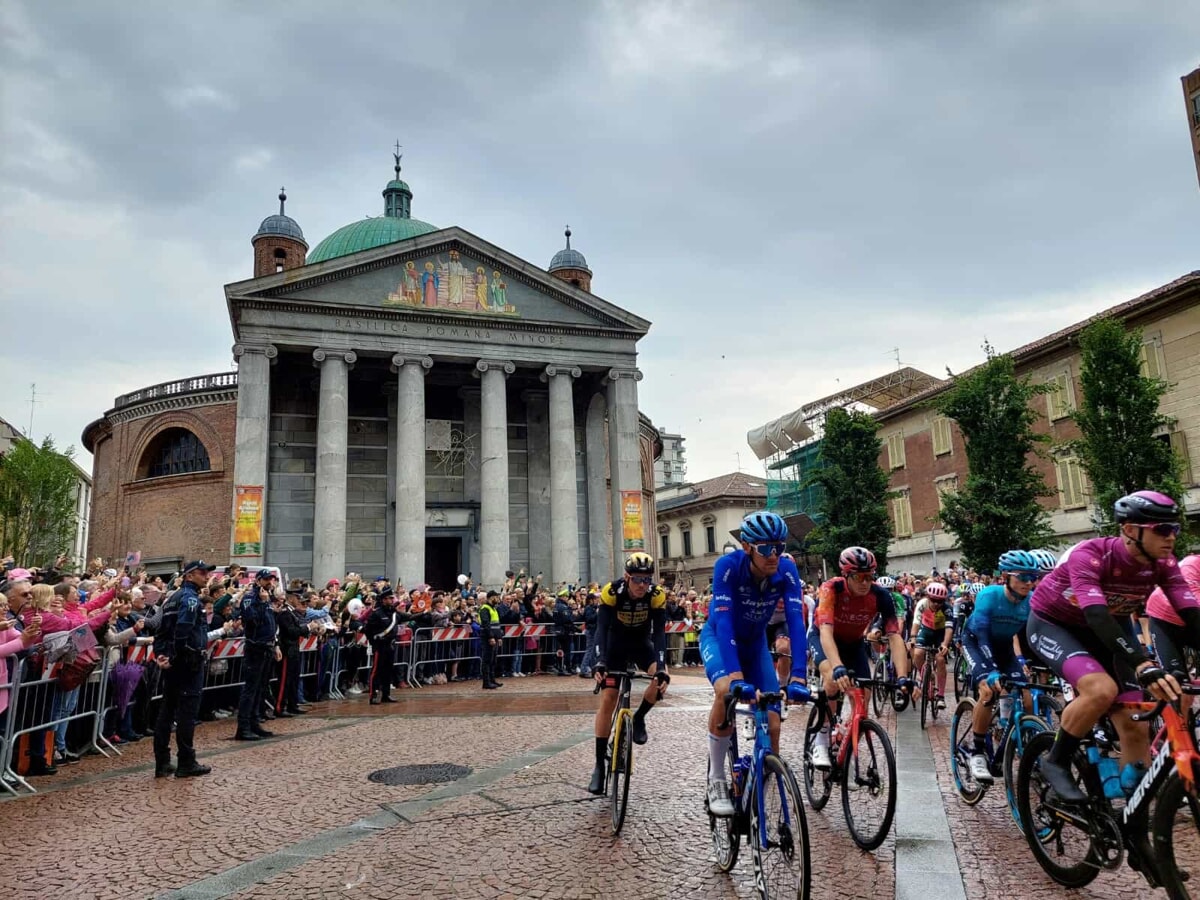 Passaggio del Giro a Seregno