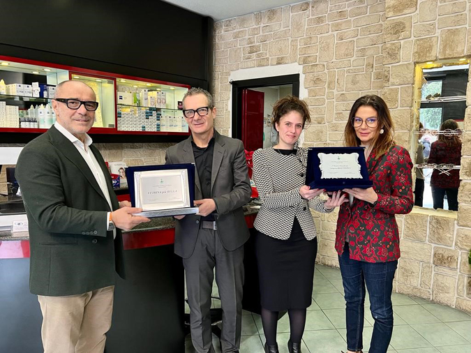 Binasco concorso vetrine Natale premiazione Ottica Di Girolamo_PER_NEWS_SITO