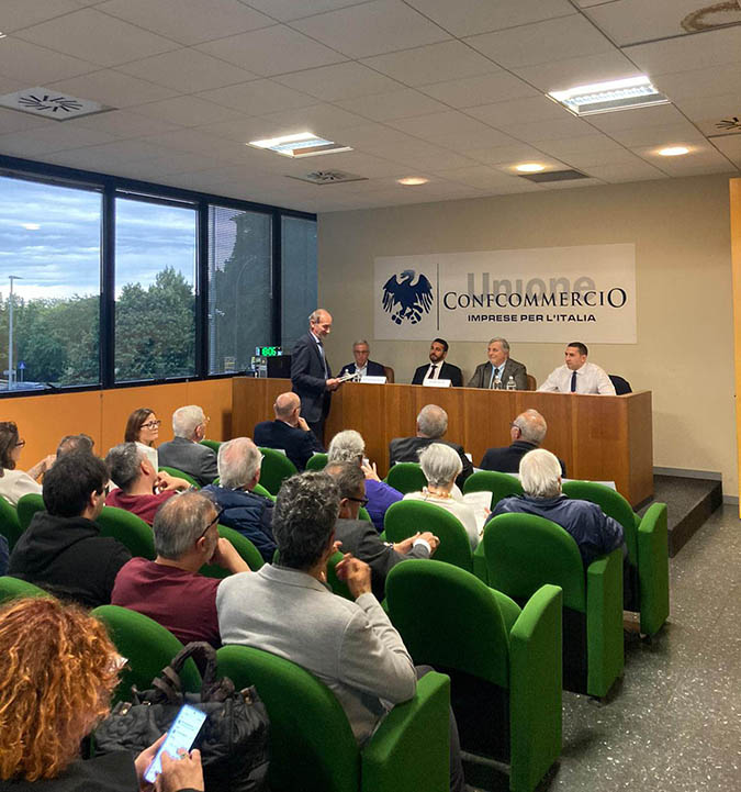 Corsico confronto candidati sindaco parla Panigo_SITO Corsico confronto candidati sindaco parla Panigo_SITO
